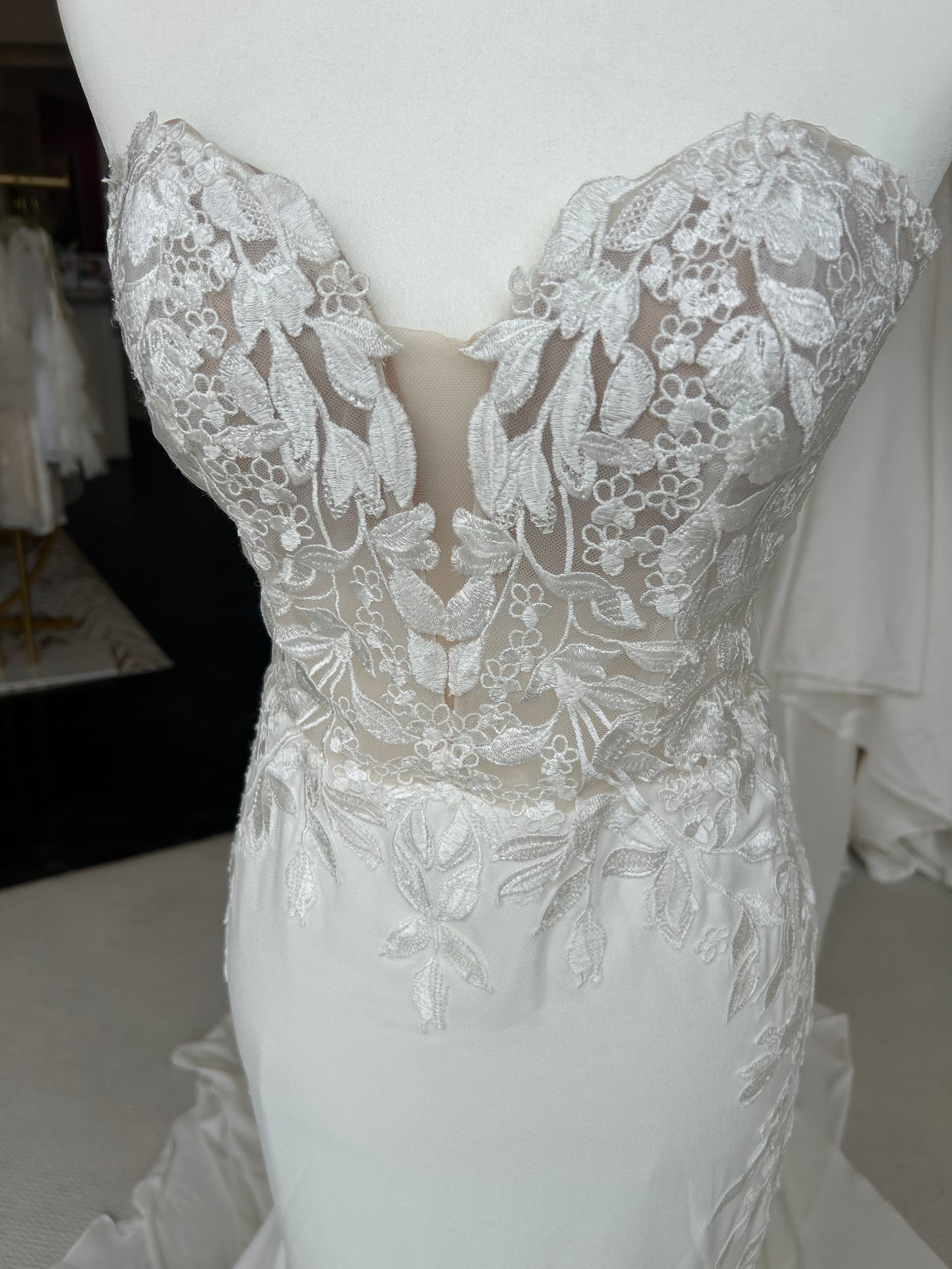 Sincerity Bridal 44381